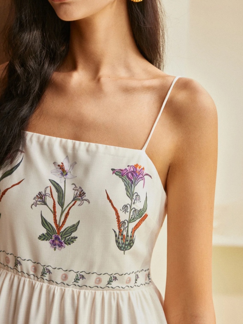 Commense Backless Pleated Floral Dress Size Medium NWT - Picture 6 of 10